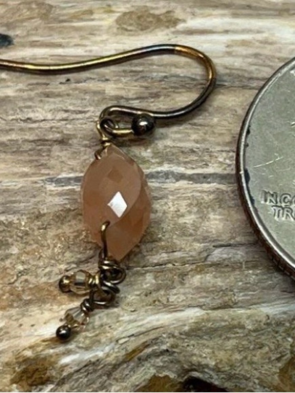 Chan Luu 925 NWT Vermeil Peach Moonstone Bead Drop Dangle Hook On Earrings 1.6g - Picture 10 of 13